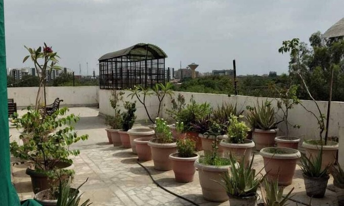 Paharganj House | Hotel Prince Palace The Green