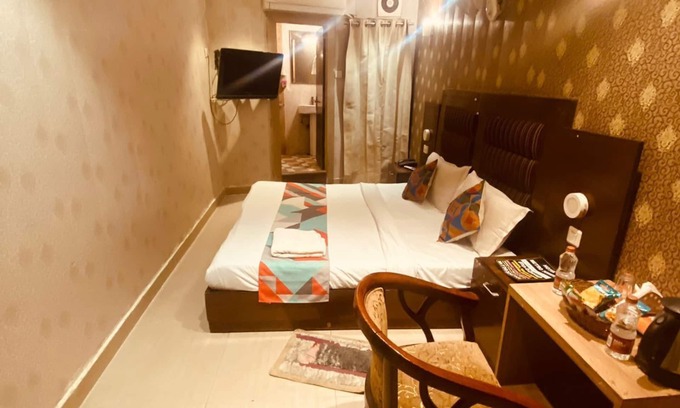 Mahipalpur Extension House | Hotel Red Blu