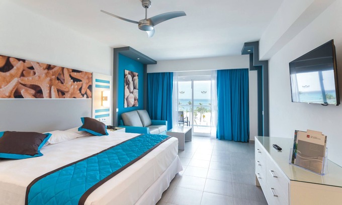 Bavaro Resort | Hotel Riu Republica - Adults only - All Inclusive