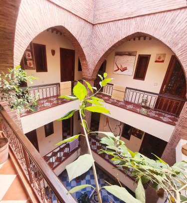 Medina Bed & Breakfast | Hotel salem leksor