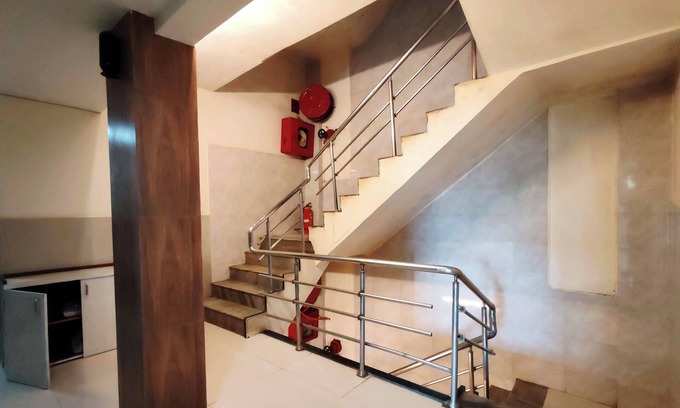 Panvel Hotel | Hotel Sarovar Grand