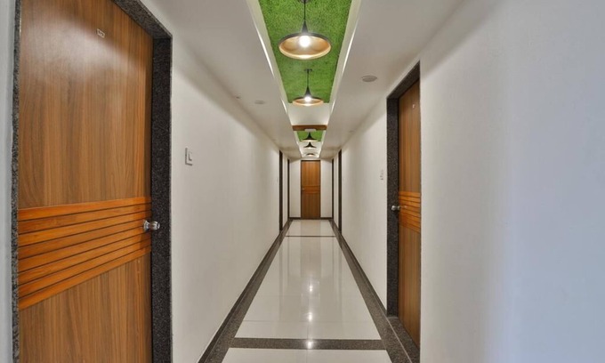 Ahmedabad City Centre Hotel | Hotel Shivganga