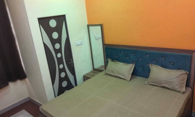 Mathura Hotel | Hotel Shivoham