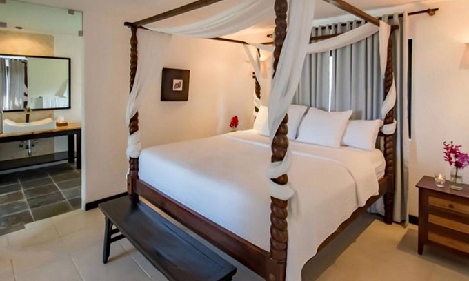 Cabarete Apartment | Hotel suite in luxury resort, snooker table, pool, jacuzzi, meals available