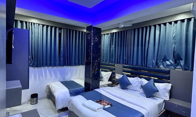 Ahmedabad Hotel | HOTEL THE PACIFIC