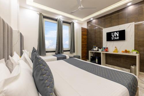 Paharganj Hotel | Hotel U N Star - 5 Minutes Walking Distance from New Delhi Railway Station and Metro Station
