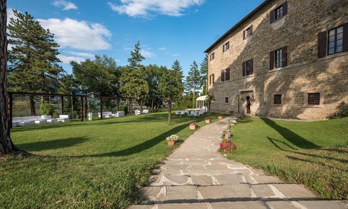 Monteluiano Hotel | Hotel Villa Montegranelli
