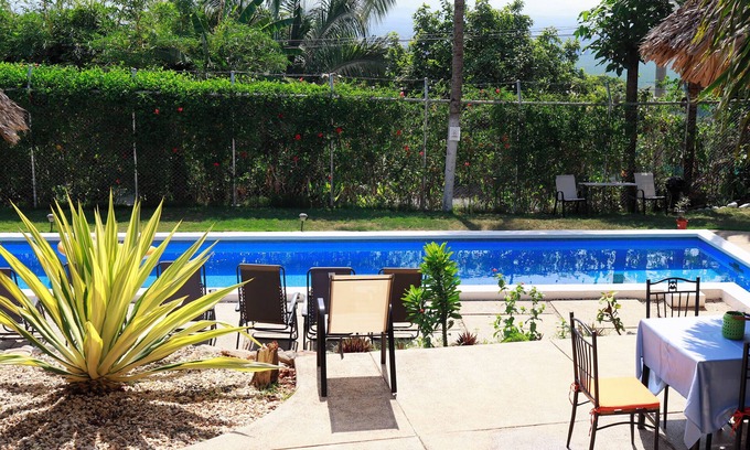 Canton Parrita Apartment | Hotel Vista Bonita -Lazy Bear Room