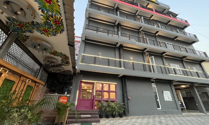Sualkuchi Hotel | Hotel Zen Garden