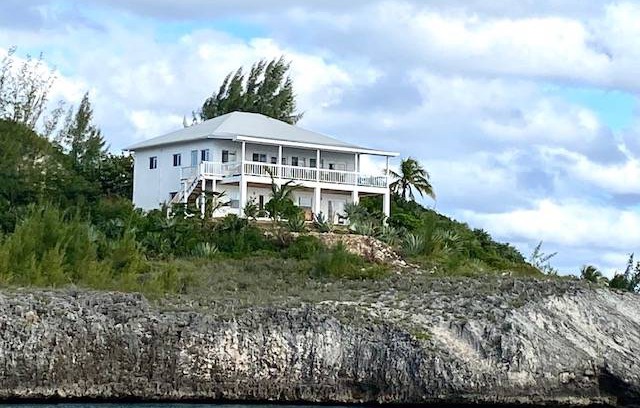 Gregory Town House | House ∙ 5 bedrooms ∙ 10 guests