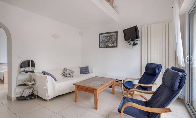 Saint-Marc-sur-Mer Ski Chalet | House for 6 - 300 m from the beach!