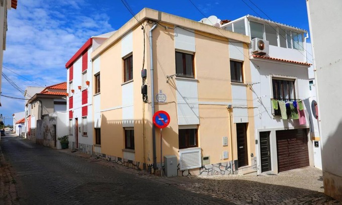 Atalaia House | House in the historic area of Lourinhã