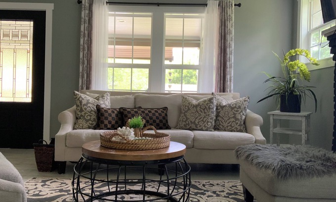 Franklin House | House is located in the Beautiful Mountains of Western North Carolina.