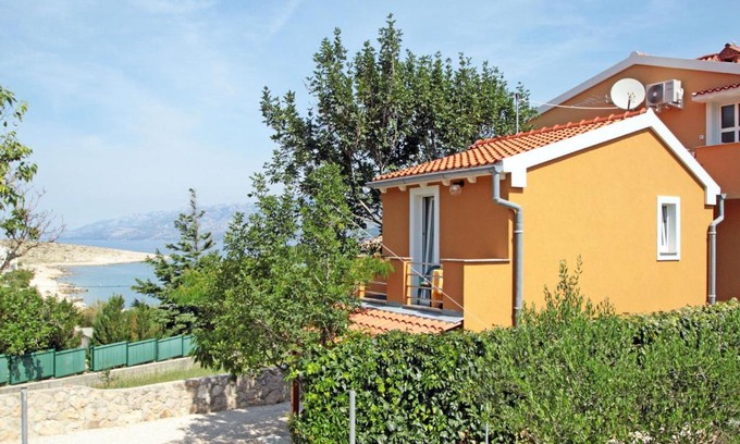 Vinjerac House | House Vinjerac