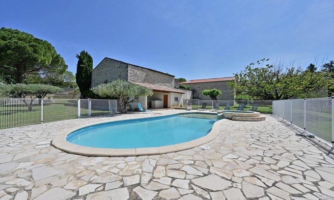 Savignargues House | House with swimming pool in Cévennes Gard 6-8 persons animals accepted