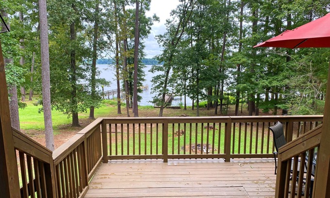 Hemphill House | Housen Bay Hideaway * WATERFRONT on Toledo Bend*