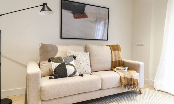 Nueva Espana Apartment | Housing Castellana XI by Sharing Co