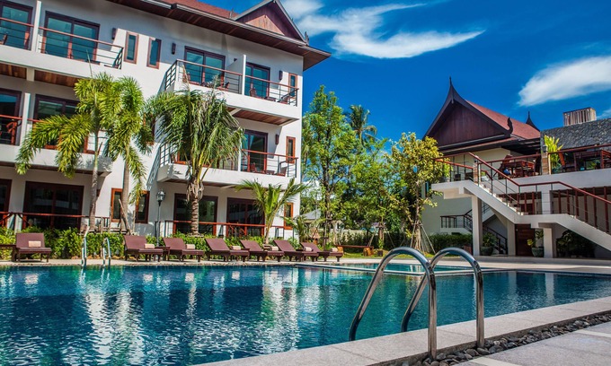 Sa Khu Hotel | Howard Johnson by Wyndham Phuket Naiyang