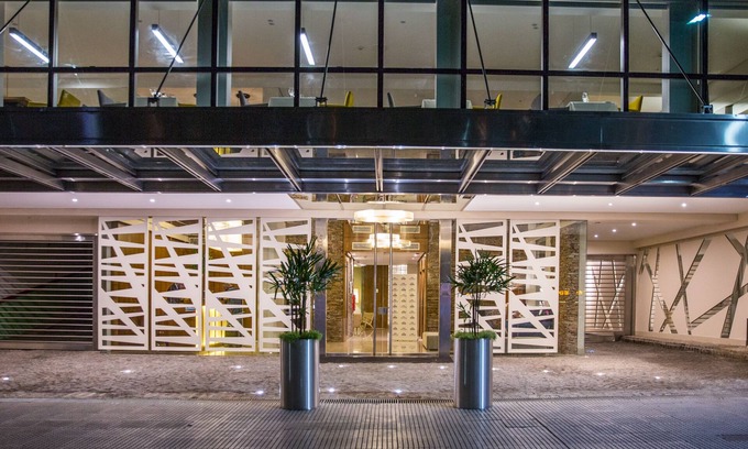 Buenos Aires Central Business District Hotel | Howard Johnson Plaza by Wyndham Buenos Aires