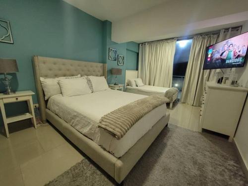 El Cacique Apartment | HTZ Oasis in Santo Domingo Malecon