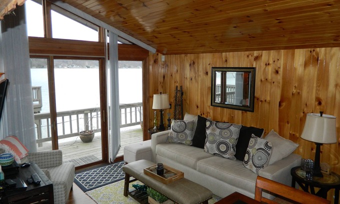 Valois Cottage | HUGE DECK! ENJOY the beauty and quaintness of this 3 bedroom and 2 bath cottage