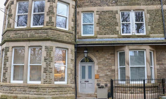 Buxton Apartment | Hunter's Lodge