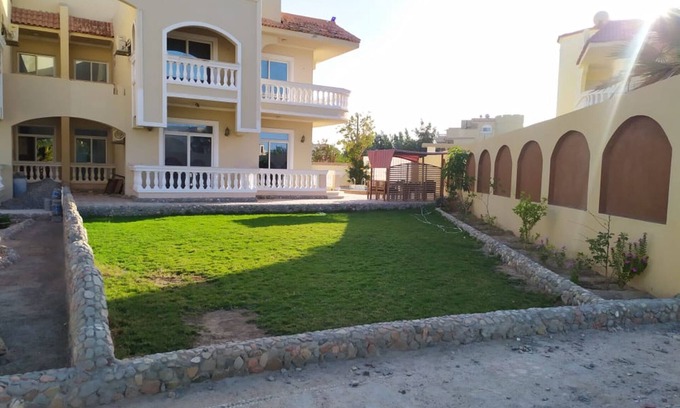 Al Ahyaa Villa | Hurghada 4 bed Villa