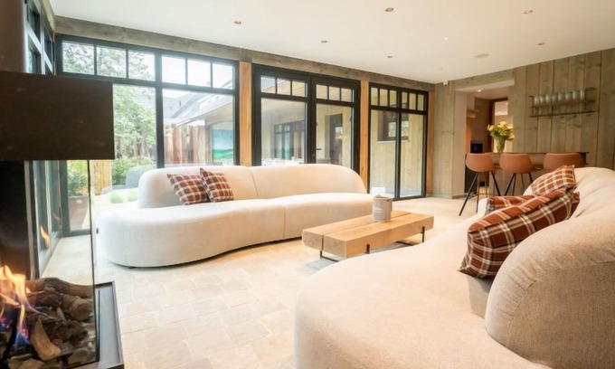 Klemskerke House | Huyze Ter Bercken with swimming pond by Interhome