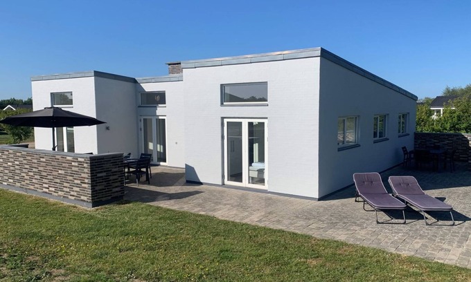 Skovmose House | "Hvenild" - 800m from the sea by Interhome