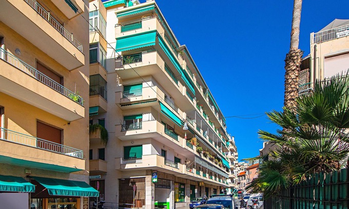 Sanremo Centre Apartment | I Fiori Apartment by Wonderful Italy