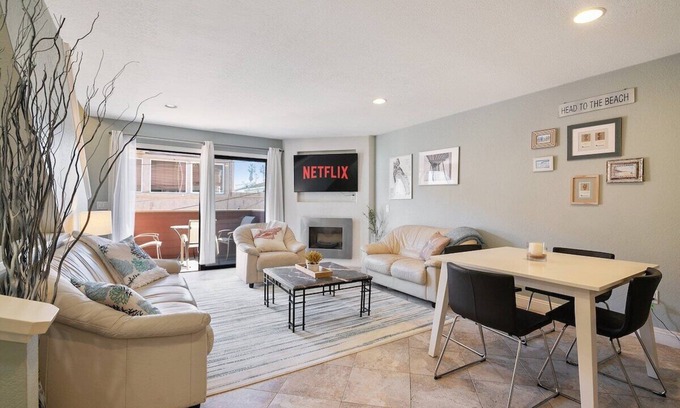 Imperial Beach Apartment | IB Coastal Condo | Imperial Beach | Shops | Patio