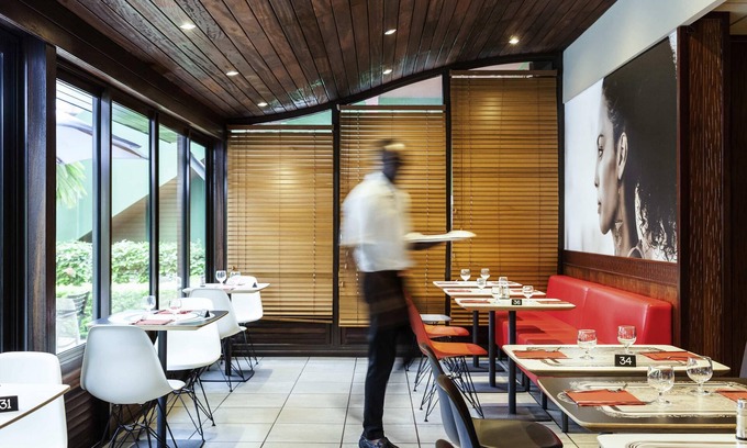 Douala Hotel | ibis Douala