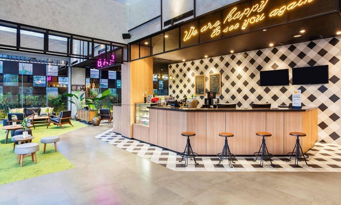 Kalimalang Hotel | ibis Styles Bekasi Jatibening