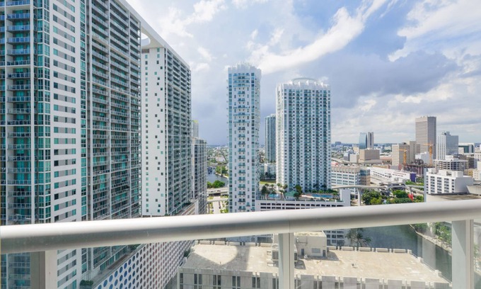 Downtown Miami Apartment | Icon Tower 3