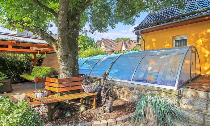 Oberhavel House | Idyllically situated in the middle of the forest and only approx.