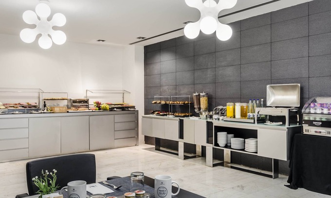 L'Hospitalet de Llobregat Hotel | Ikonik Lex