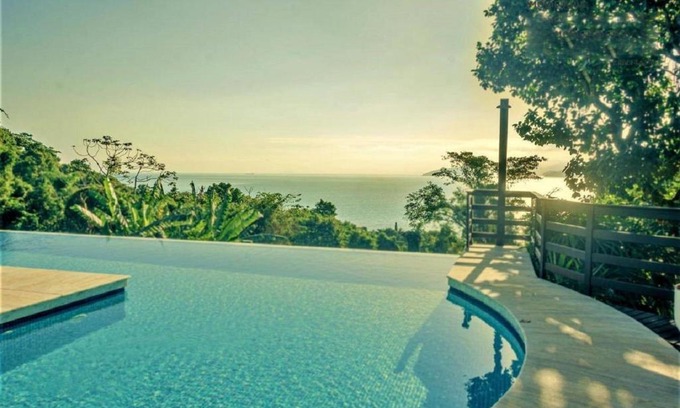 Ilhabela House | Ilhabela - Praia do Curral - Casa em condomínio