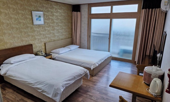 Hallim Apartment | Ilsung Jeju Condo