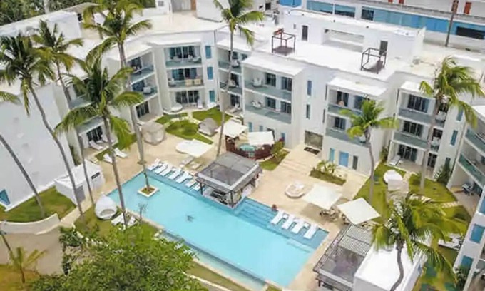 ProCab Apartment | Imperial Beachfront Beachfront Imperial Suites in Cabareten