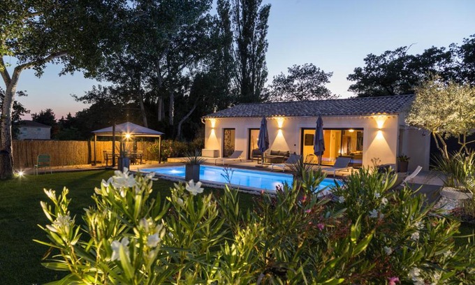 L'Isle-sur-la-Sorgue House | In Elsama piscine chauffée