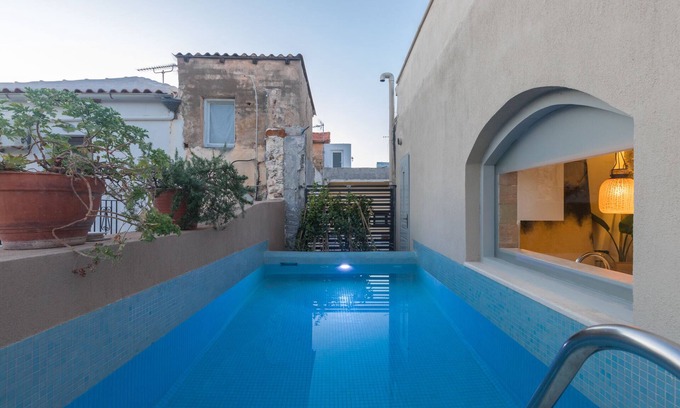 Old Town Rethymnon House | In the old historical town of Rethymno,Daphne Luxury Home with a private pool