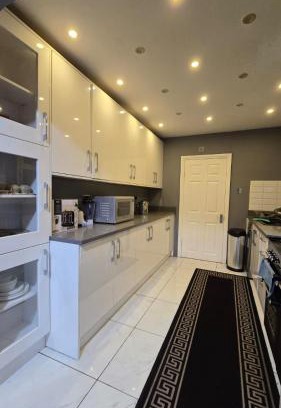 Reading House | Independent specious 5 BHK with 3 bathrooms with Toilet