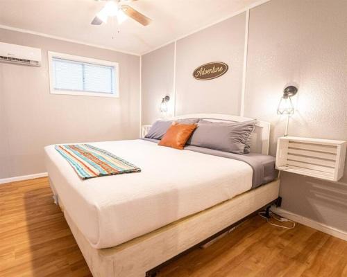 Indian Point Apartment | Indian Point Villa#7 at Tribesman Resort on Table Rock Lake near Silver Dollar City, Branson