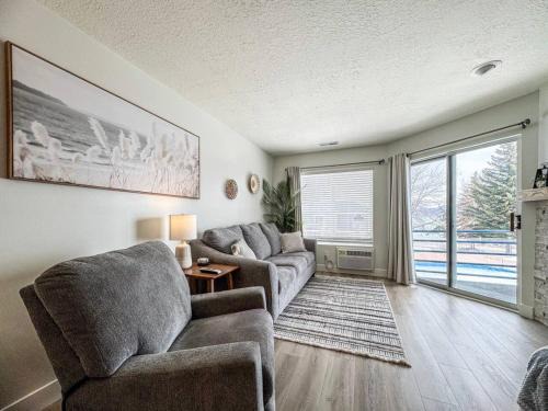 Harbor Village House | Inn Building Condo 209, Beautifully updated, view