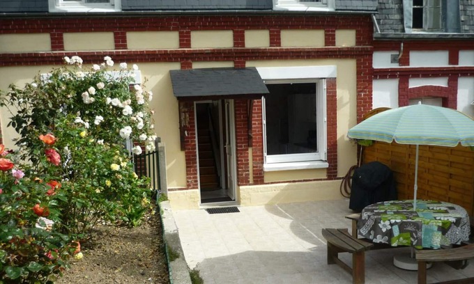 Saint-Leonard House | Inn Saint-Léonard, 2 bedrooms, 4 people