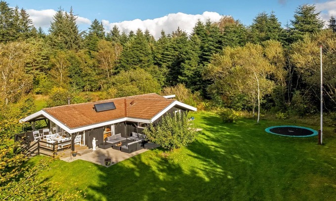 Fjerritslev House | "Inola" - 3.5km from the sea by Interhome