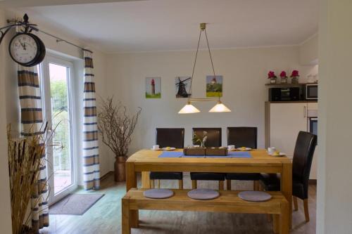 Daenschendorf House | Inselblume 40 - Ferienhaus mit Garten in Dänschendorf