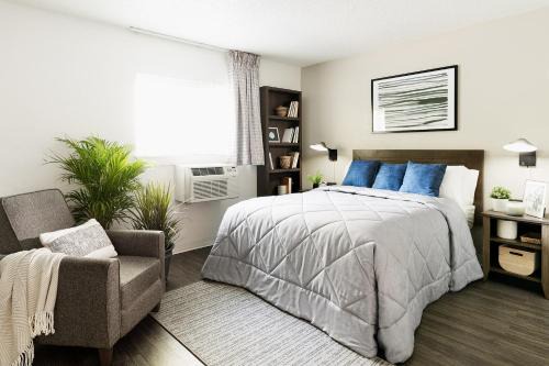 Fairview Shores Hotel | InTown Suites Extended Stay Select Orlando FL - Lee Rd
