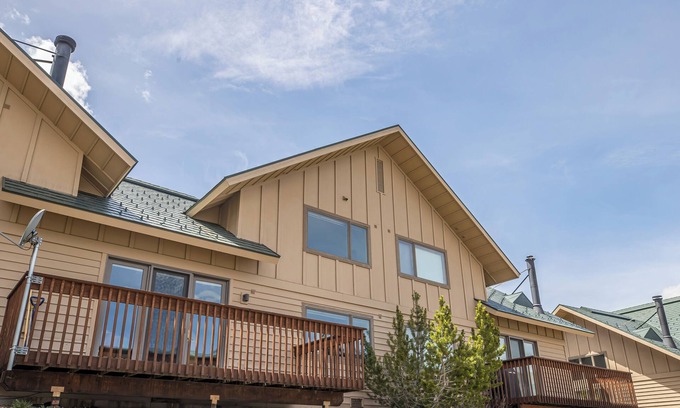 Big Horn House | Inviting Ski-In/Out Big Horn Home!Fireplace, Walk to Resort or Lake Lavinsky!