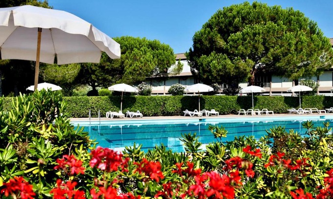 Marina di Bibbona Apartment | ISA-Apartment 4 beds with private outdoor space in Residence with swimming-pool in Marina di Bibbona, only 300 meters from the sea